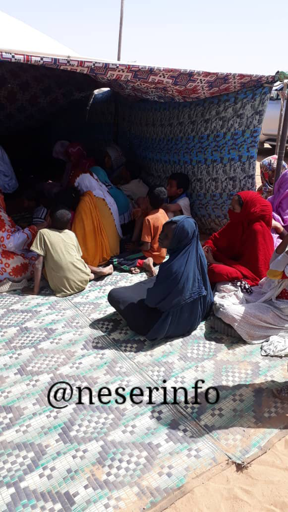 نسوة القرية